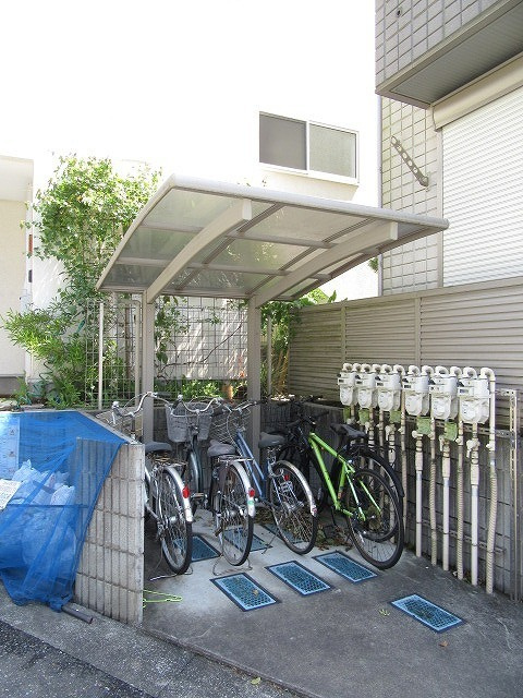 Grandeurのその他共用部分|★屋根付き駐輪場★