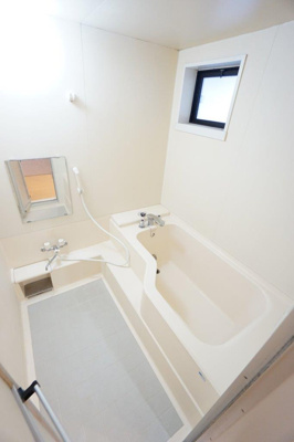 【浴室】 | ラフィネF | ※同物件・同タイプの写真です。