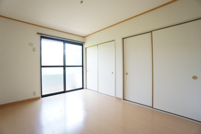 【洋室】 | ラフィネF | ※同物件・同タイプの写真です。