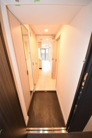 プレサンス立売堀ベルヴィルの玄関