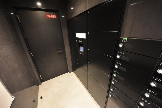 プレサンス立売堀ベルヴィルのエントランス