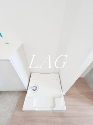 【設備】 | パームコテージ18番館 | 室内洗濯機置き場です。