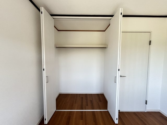 研究学園5団地・525号棟の収納