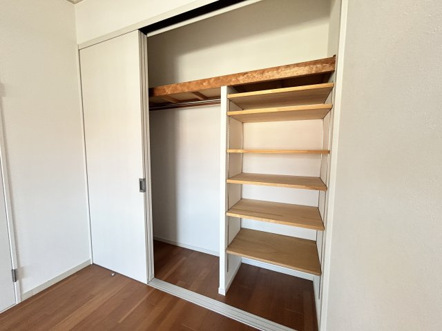 研究学園5団地・525号棟の収納