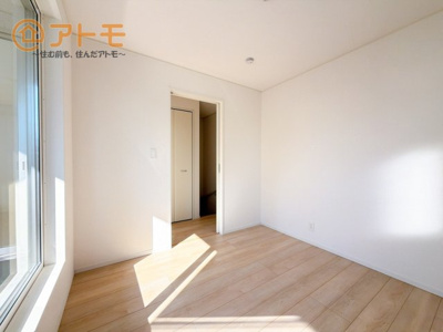 【子供部屋】 | 沼津市沢田町第1　新築戸建　3号棟 | 収納豊富な洋室は使い勝手良好です！