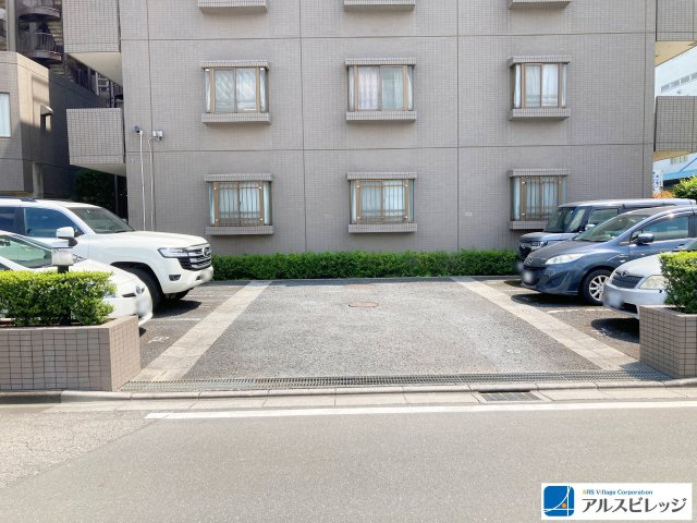 ハイホームみずほ台の駐車場