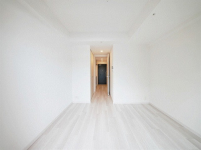 【洋室】 | S-RESIDENCE新大阪Rish | 明るい洋室です