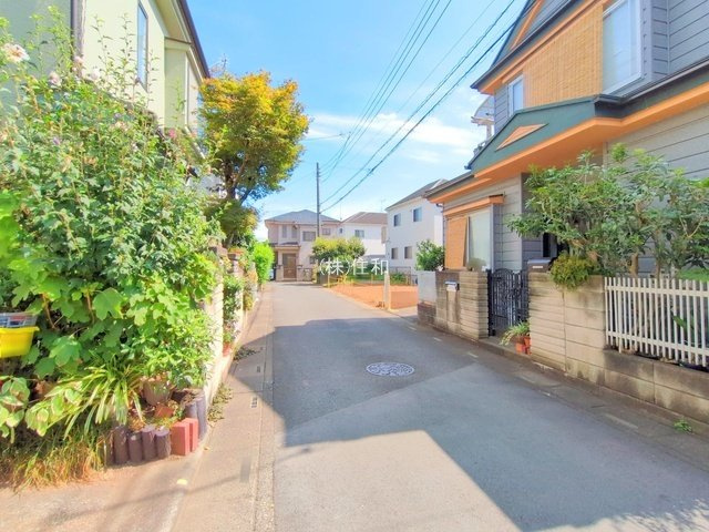 【売地】ふじみ野市亀久保3期の前面道路含む現地写真