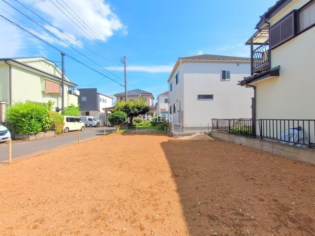 【売地】ふじみ野市亀久保3期の前面道路含む現地写真