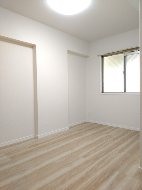 グランドハイツ甲陽園の洋室