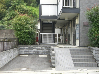 【その他】 | レオパレス石神井庭 | 1台管理　駐輪場入口スロープ有