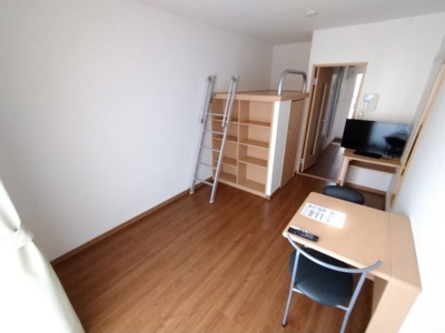 【居間・リビング】 | レオパレス石神井庭 | 2階以上は絨毯仕様です。