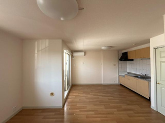 【居間・リビング】 | フォレスト　ヴィラ　パートⅡ | リビング