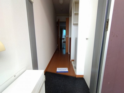 【玄関】 | レオパレス久末 | 玄関横シューボックス有り