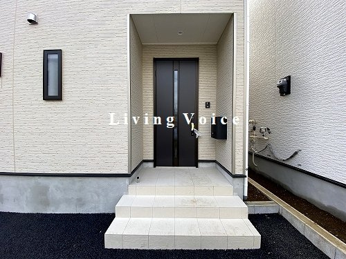 【外観】 | 【仲介手数料０円】秦野市堀西第21　新築一戸建て　全２棟 | 2号棟　秦野市堀西第21　新築一戸建て　全２棟