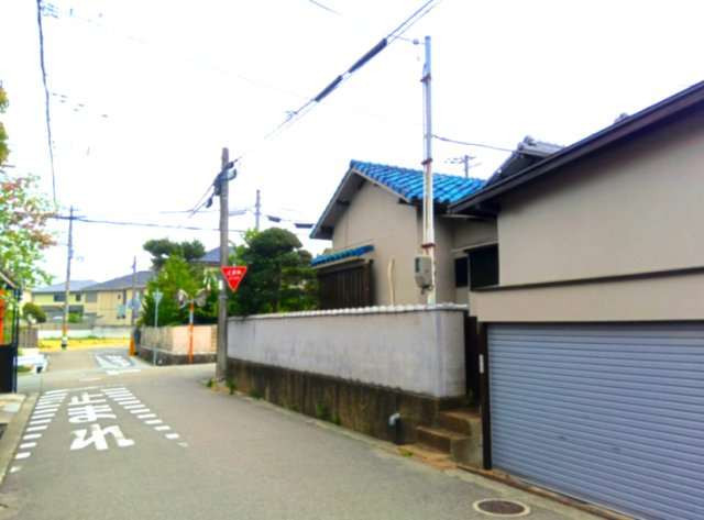 野上４丁目　土地の前面道路含む現地写真