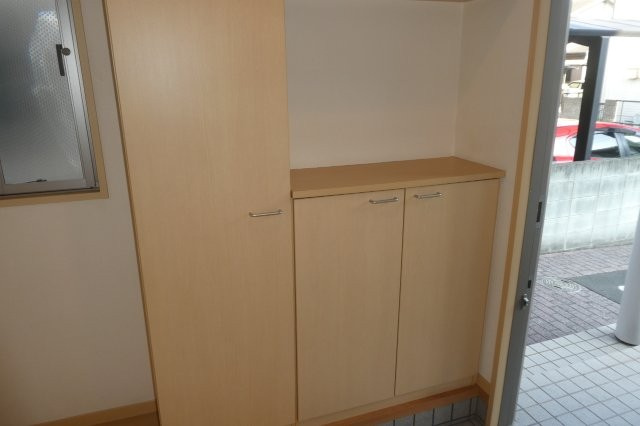 アービス１７の内装|シューズボックス