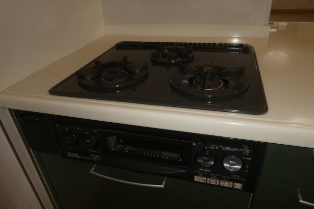 アービス１７のキッチン|3口ガスコンロ
