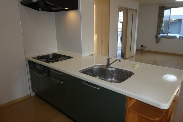 アービス１７のキッチン|３口ガスコンロ付システムキッチン