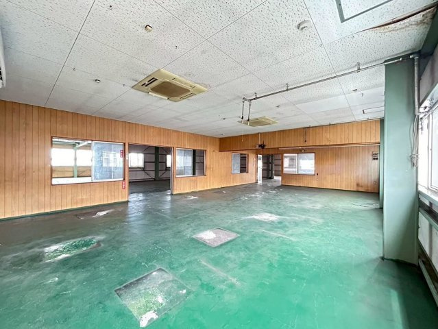 高浜市論地町1丁目貸工場の内装