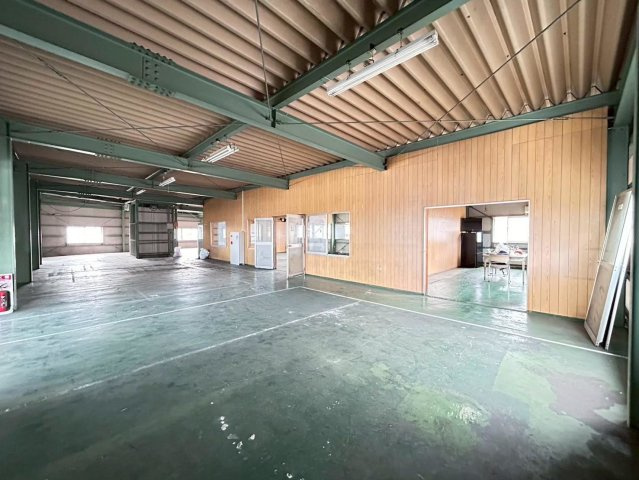 高浜市論地町1丁目貸工場の内装