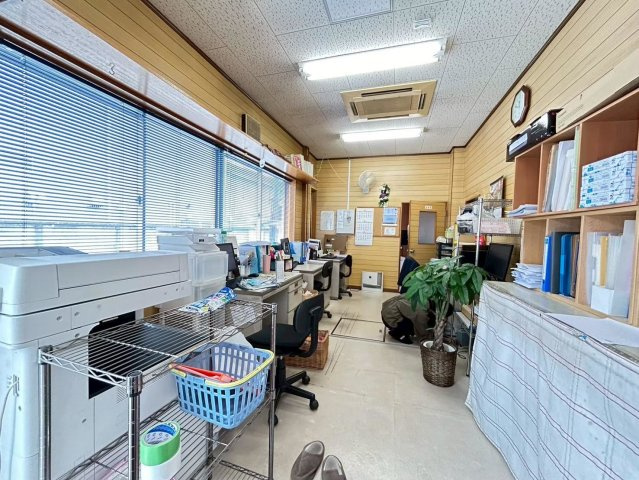 高浜市論地町1丁目貸工場の内装