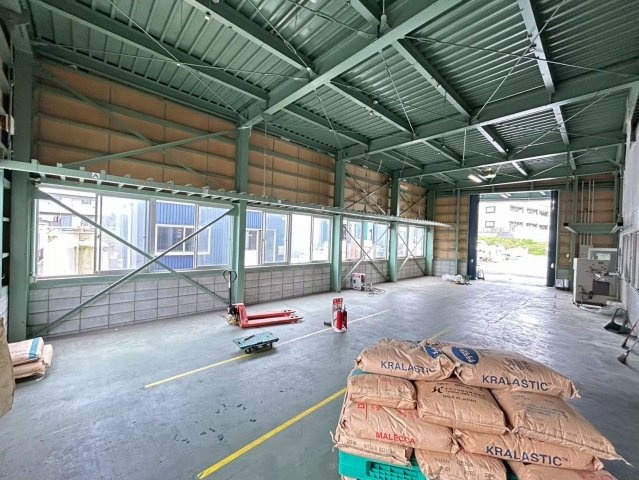 高浜市論地町1丁目貸工場の内装