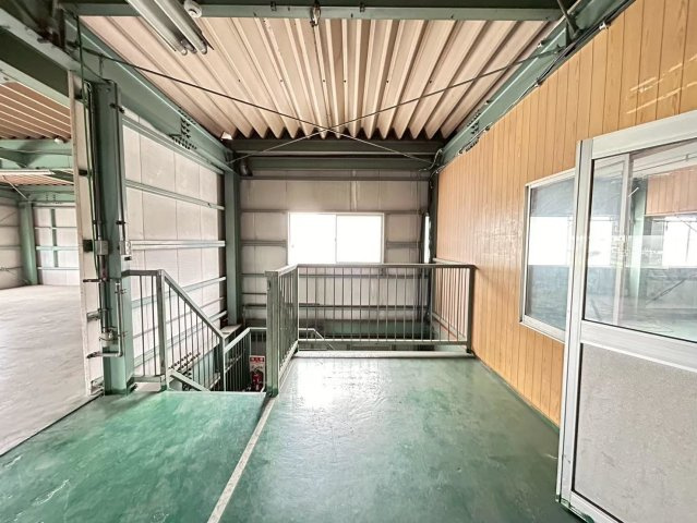 高浜市論地町1丁目貸工場の内装