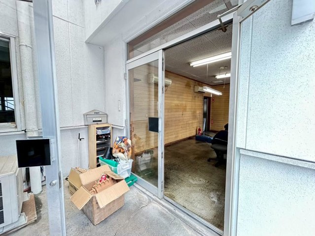 高浜市論地町1丁目貸工場の内装