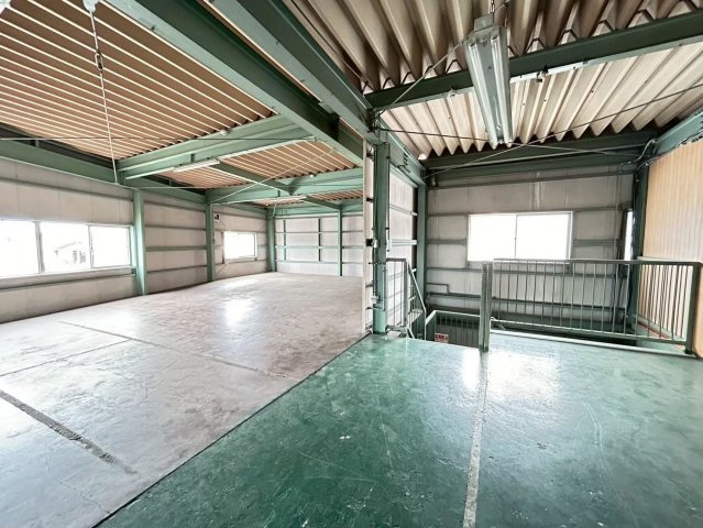 高浜市論地町1丁目貸工場の内装