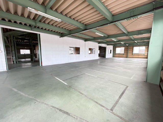 高浜市論地町1丁目貸工場の内装