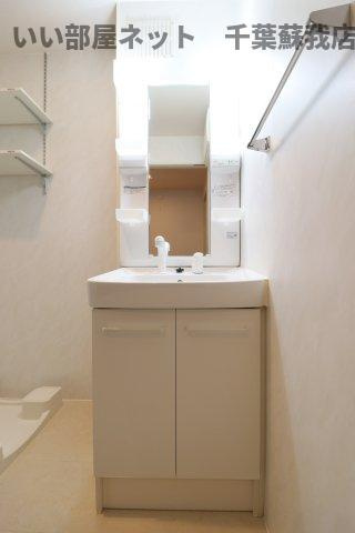 サンアベニューⅣの独立洗面台|独立洗面化粧台が付いています