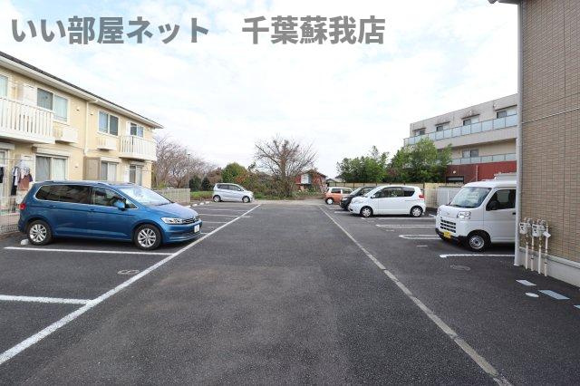 サンアベニューⅣの駐車場|駐車場に車を止められます