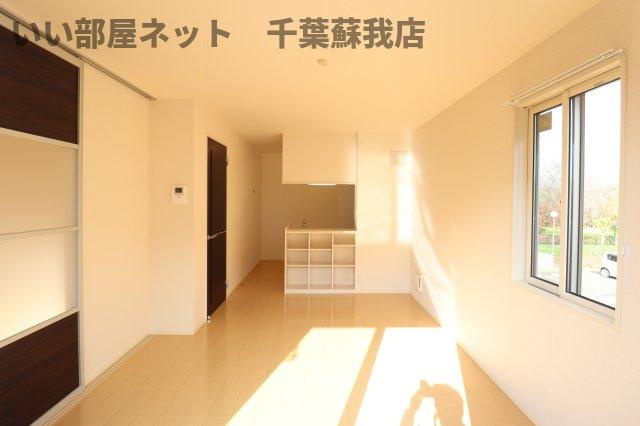 サンアベニューⅣの居間・リビング|ゆったりとしたリビングです