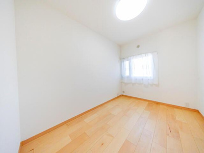  | 洋室４．５帖のお部屋には窓が… 