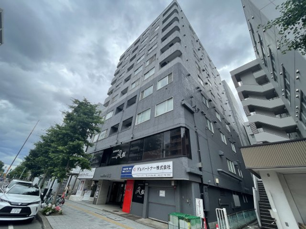 マンション大通の画像