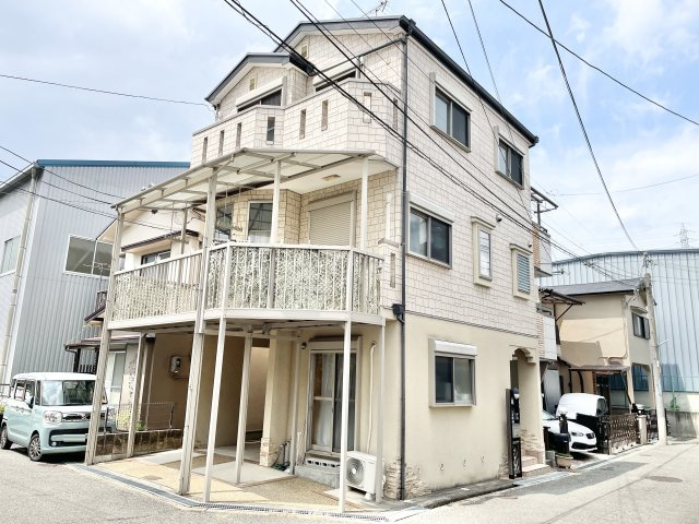 寝屋川市小路北町　中古一戸建て