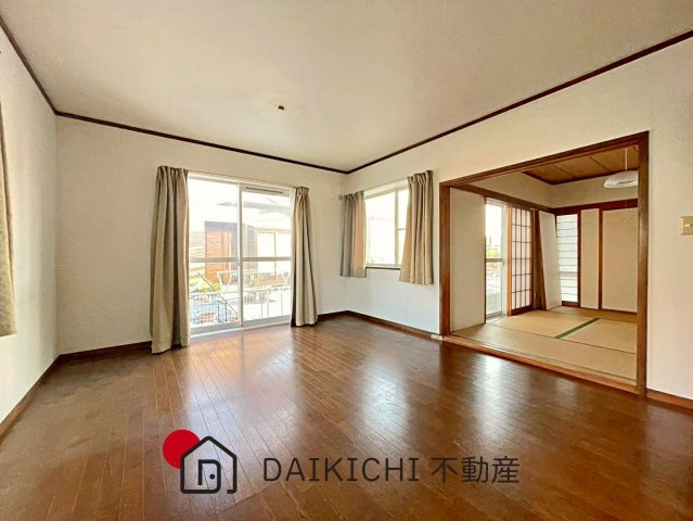 【居間・リビング】 | 久喜市菖蒲町三箇　中古戸建