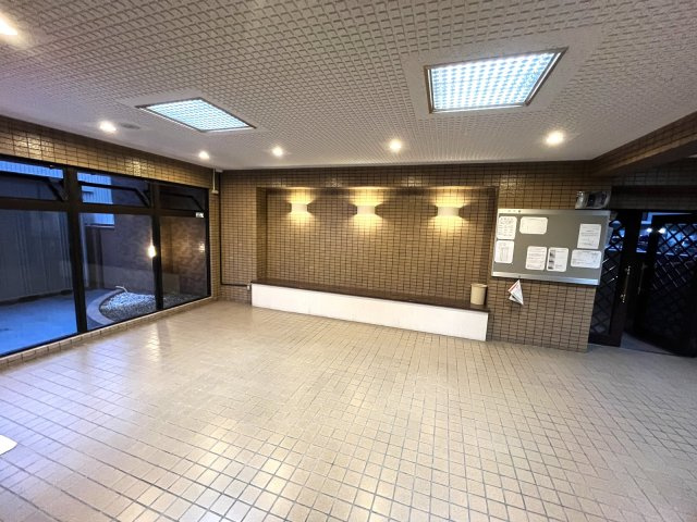 三愛シティライフ箱崎12のエントランス