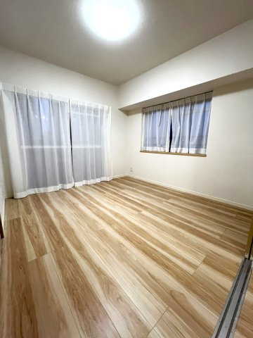 三愛シティライフ箱崎12の洋室