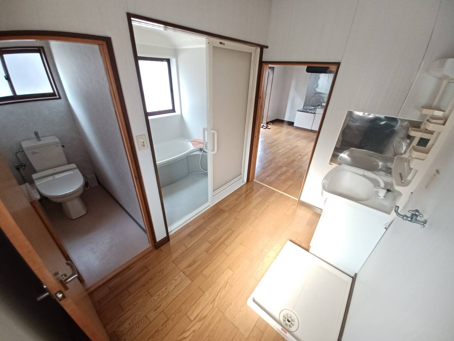 勿来町窪田町通戸建の洗面所