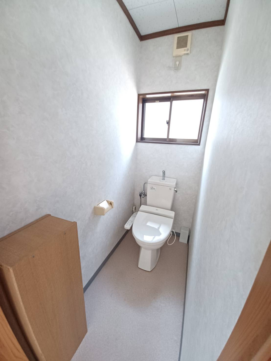 勿来町窪田町通戸建のトイレ