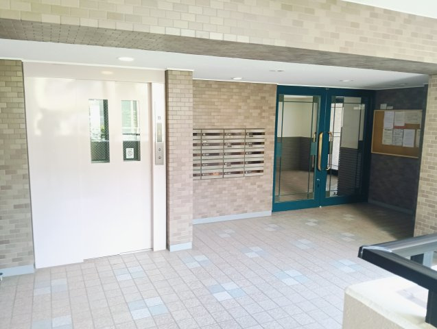 【ロビー】 | 日吉南パークホームズ3番館 | 清潔なエントランスです