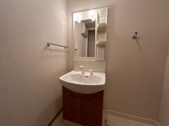 こもれびの洗面所|洗面