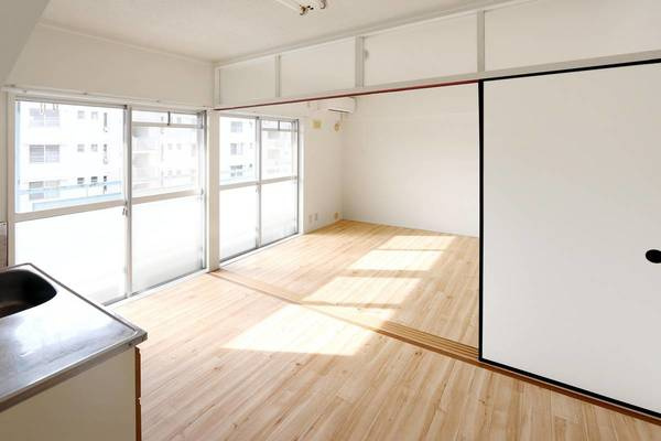 ビレッジハウス直方2号棟の居間・リビング|ビレッジハウスの同一物件・同一タイプの間取りの写真です