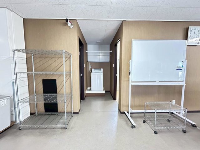 高浜市論地町1丁目貸工場の内装