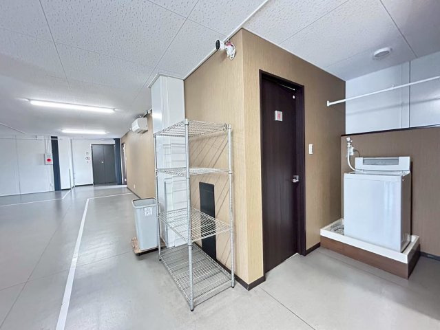 高浜市論地町1丁目貸工場の内装