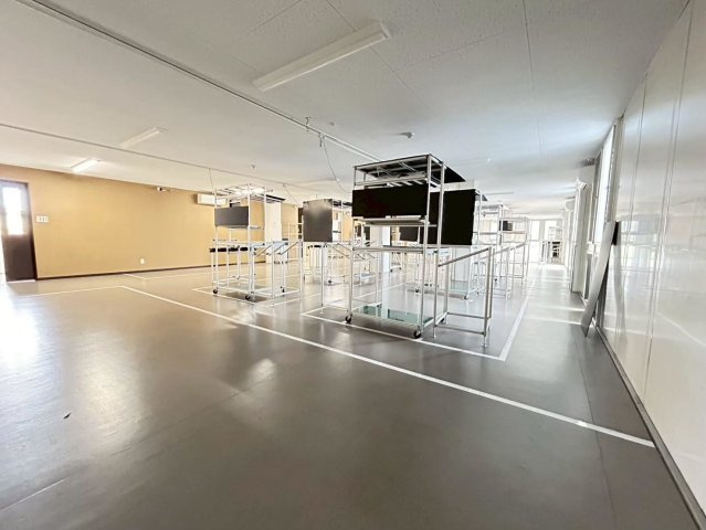 高浜市論地町1丁目貸工場の内装
