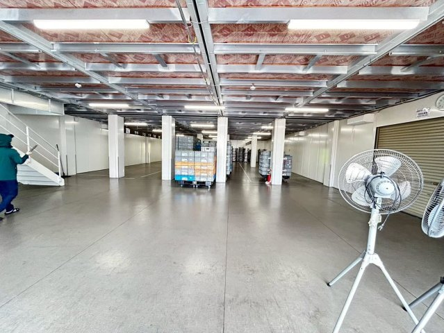 高浜市論地町1丁目貸工場の内装