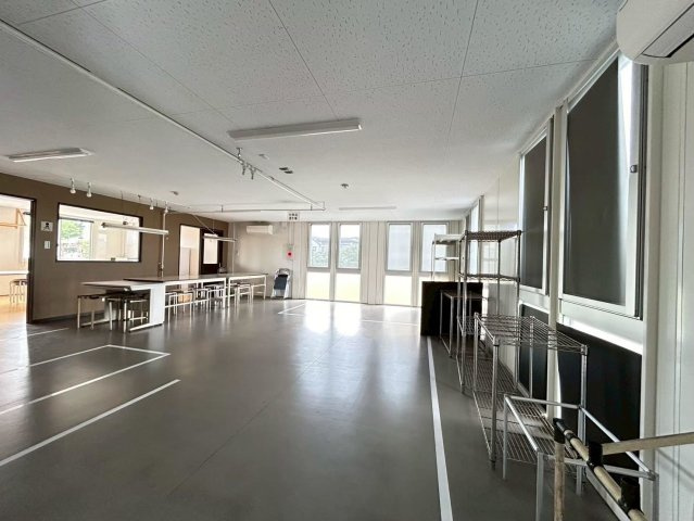 高浜市論地町1丁目貸工場の内装